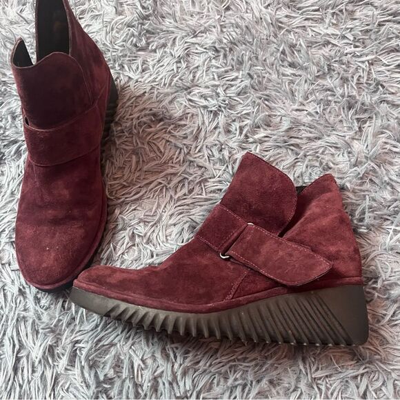 Fly London Shoes - Fly London Lobe Hook Loop Burgundy Leather Wedge Lug Boots Size 39 8.5